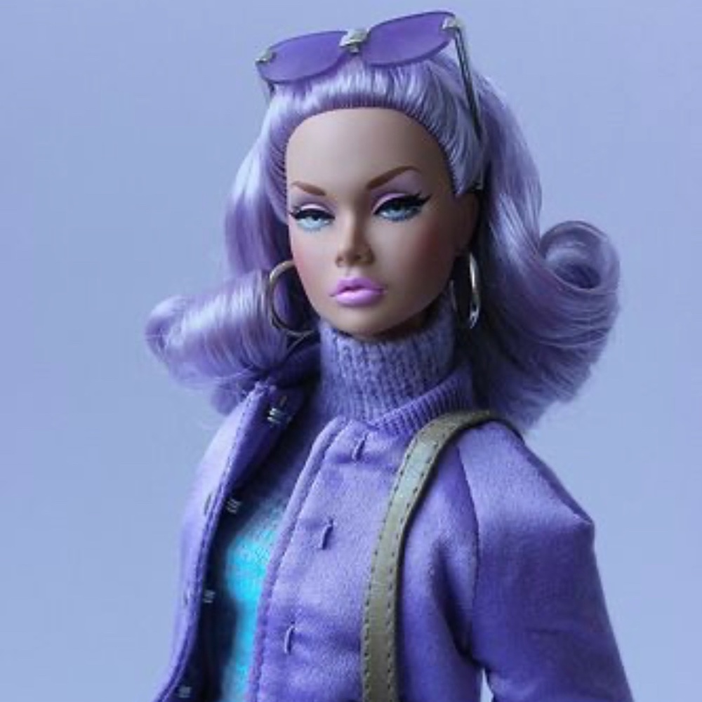 Meet your Posher, Evagelia
